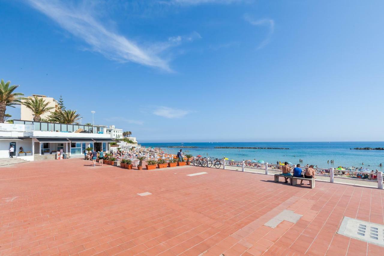 Titty Beach House Santa Marinella Exterior foto